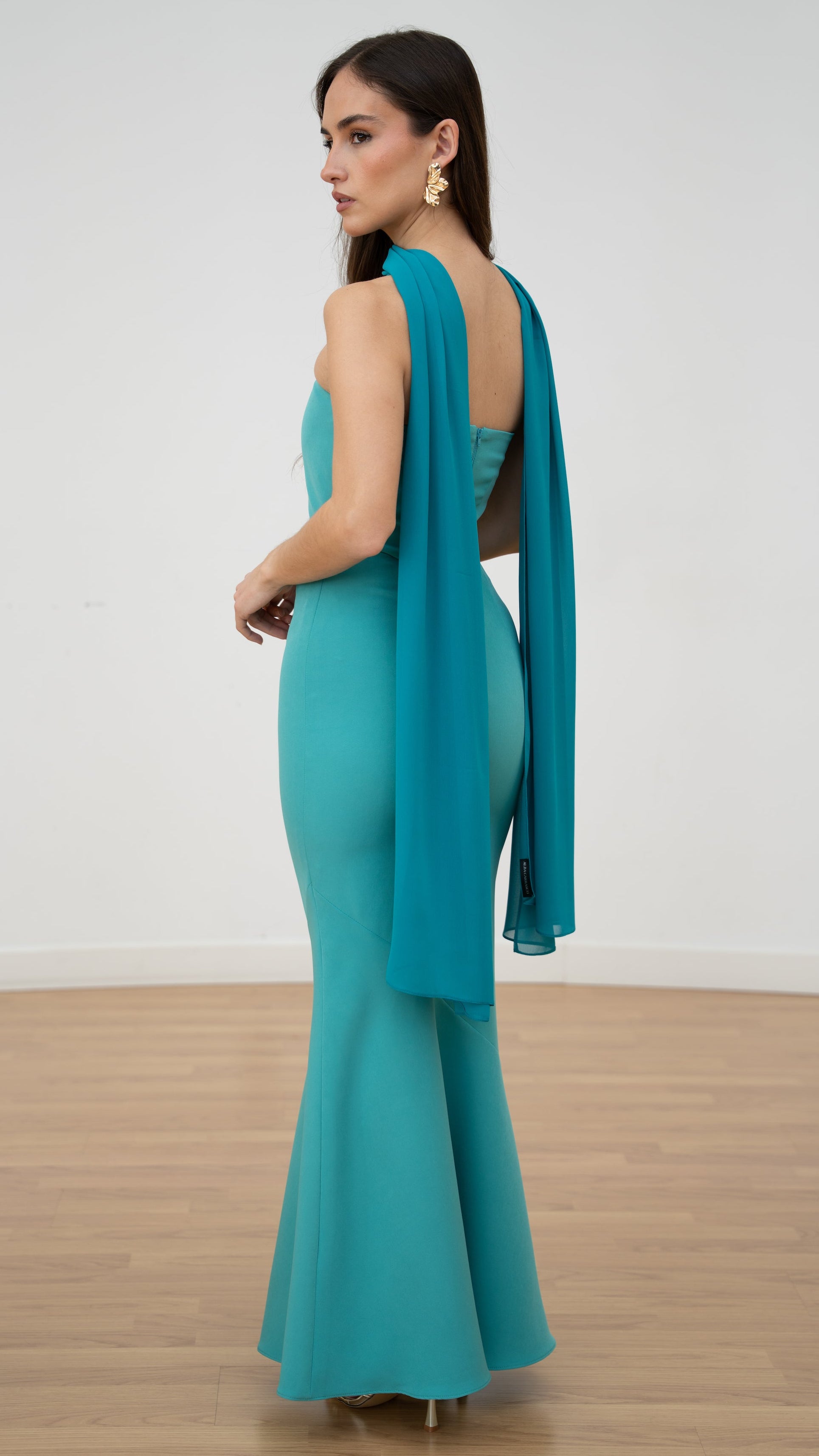 Chal Claudia Azul Petróleo